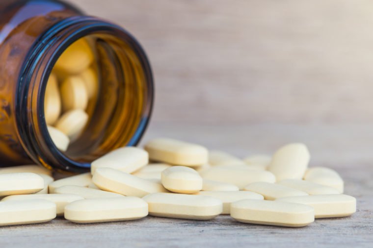 7 Vitamins And Supplements Doctors Always Take On Vacation